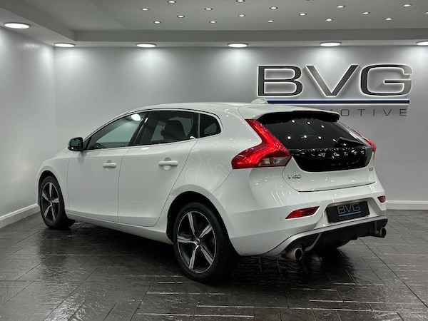 Used Volvo V40 2017 for sale - 76175223: Photo 10