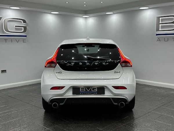 Used Volvo V40 2017 for sale - 76175223: Photo 11