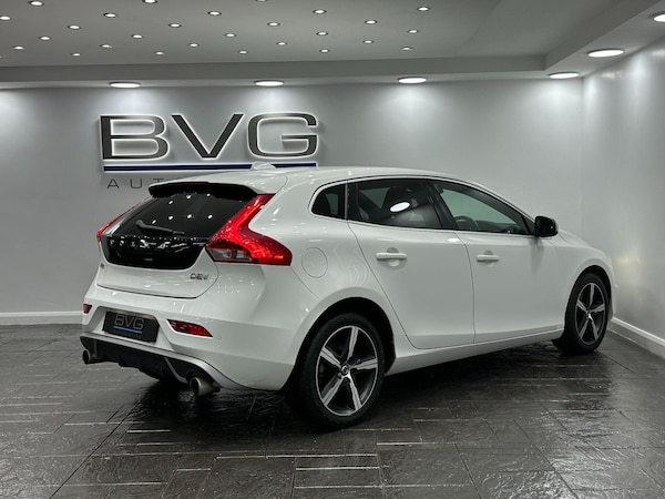 Used Volvo V40 2017 for sale - 76175223: Photo 12
