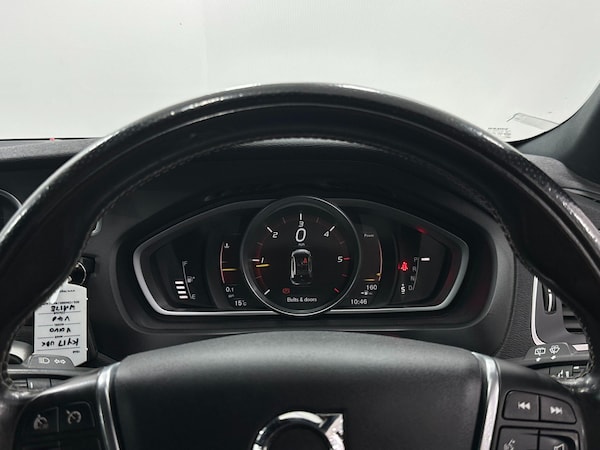 Used Volvo V40 2017 for sale - 76175223: Photo 40