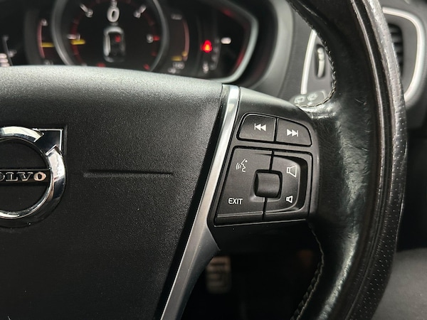 Used Volvo V40 2017 for sale - 76175223: Photo 42