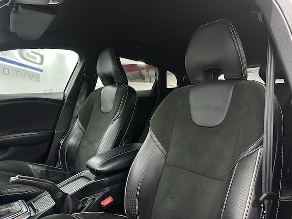 Used Volvo V40 2017 for sale - 76175223: Photo 49