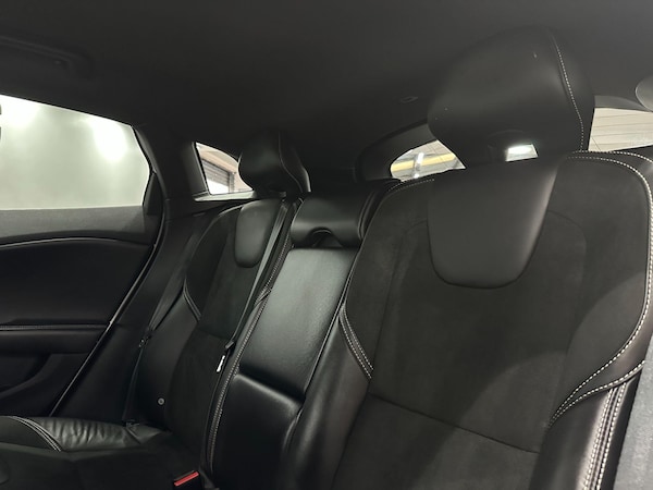 Used Volvo V40 2017 for sale - 76175223: Photo 52
