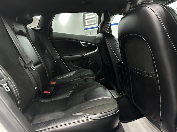 Used Volvo V40 2017 for sale - 76175223: Photo 55