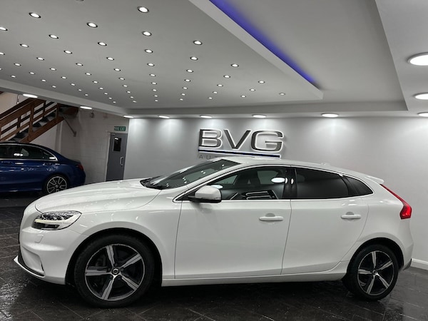 Used Volvo V40 2017 for sale - 76175223: Photo 8