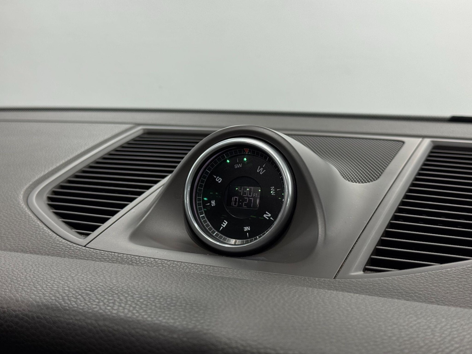 Used Porsche Macan 2015 for sale - 77469314: Photo 31