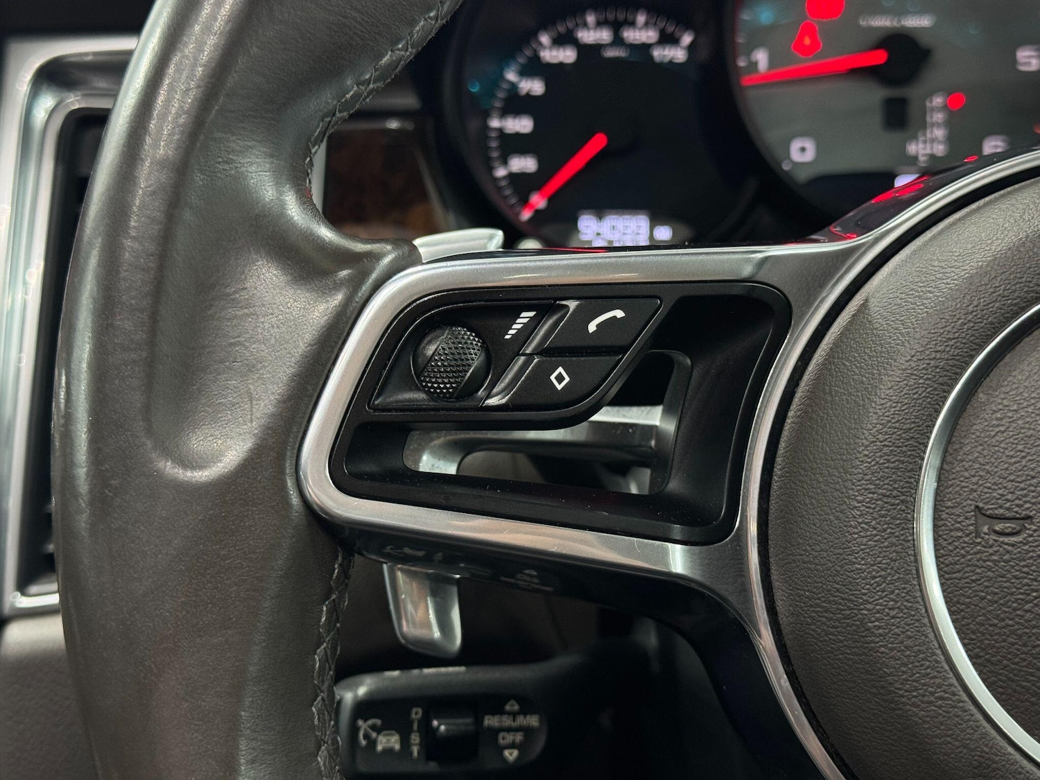 Used Porsche Macan 2015 for sale - 77469314: Photo 41