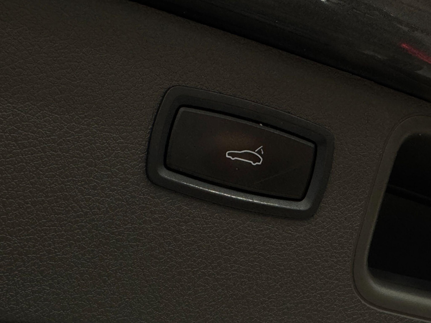 Used Porsche Macan 2015 for sale - 77469314: Photo 57