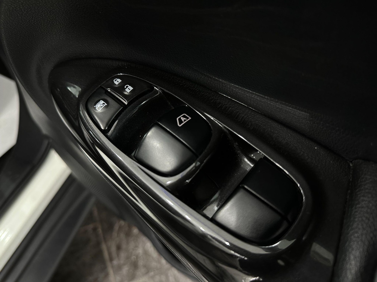 Used Nissan Juke 2018 for sale - 76399047: Photo 20