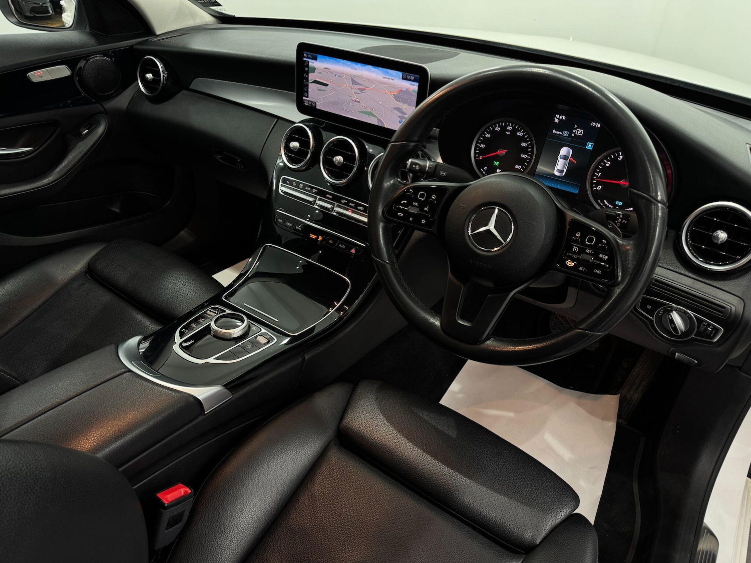 Used Mercedes-Benz C Class 2018 for sale - 77550229: Photo 22