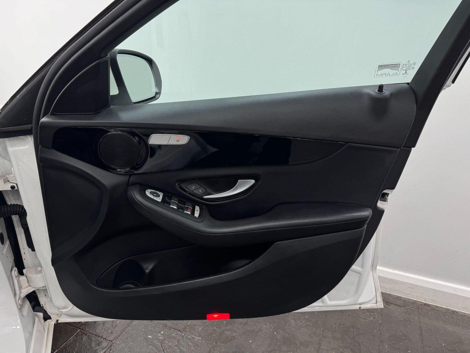 Used Mercedes-Benz C Class 2018 for sale - 77550229: Photo 27