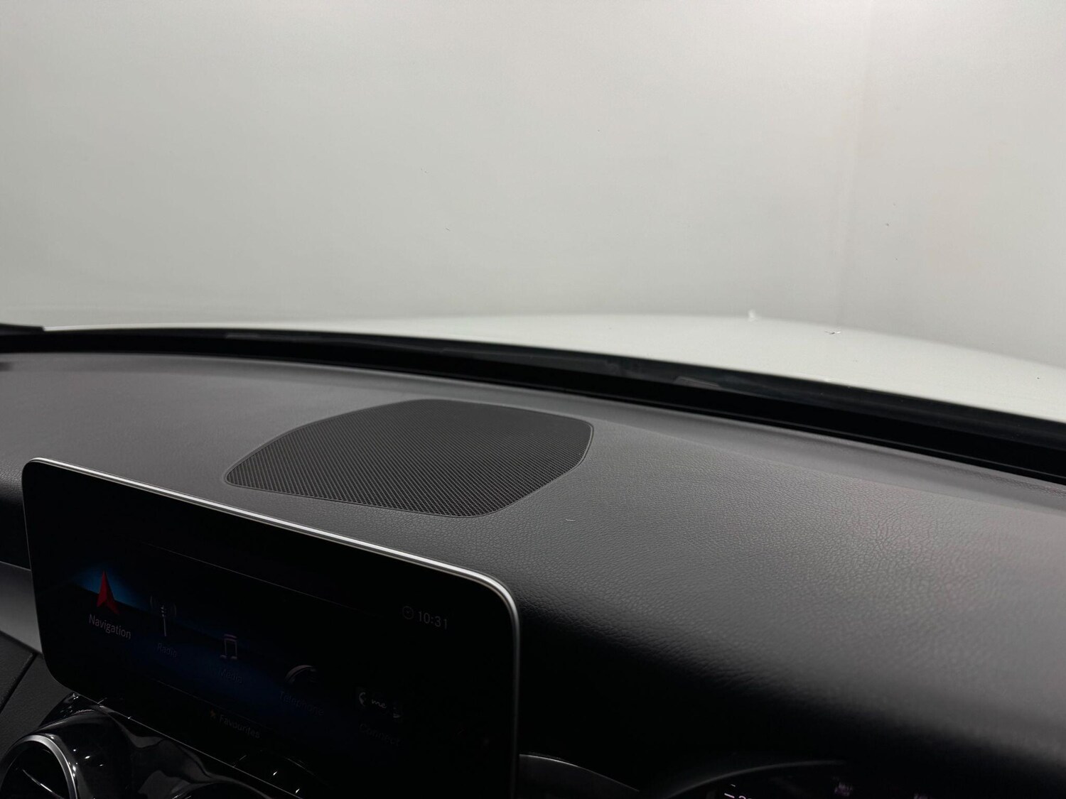 Used Mercedes-Benz C Class 2018 for sale - 77550229: Photo 31