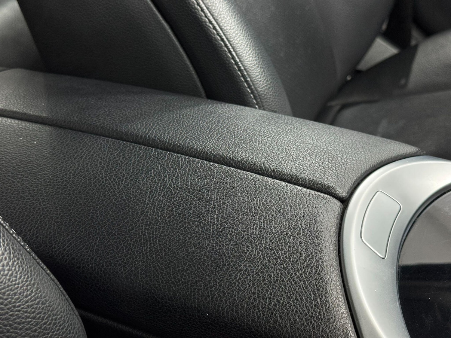 Used Mercedes-Benz C Class 2018 for sale - 77550229: Photo 44