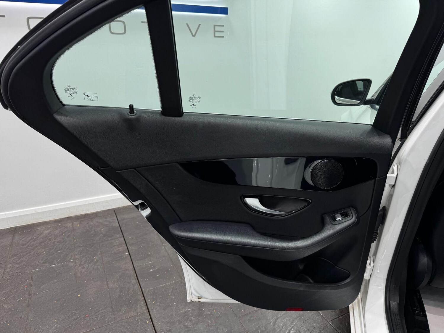 Used Mercedes-Benz C Class 2018 for sale - 77550229: Photo 56