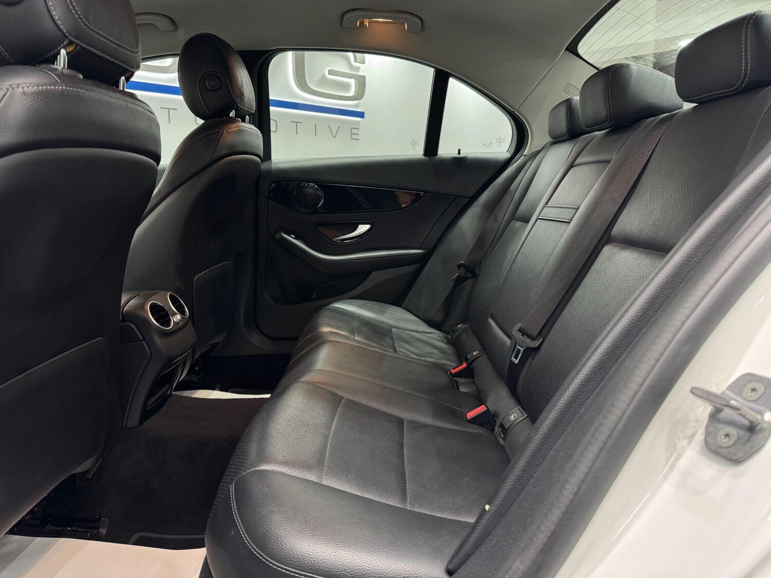 Used Mercedes-Benz C Class 2018 for sale - 77550229: Photo 57