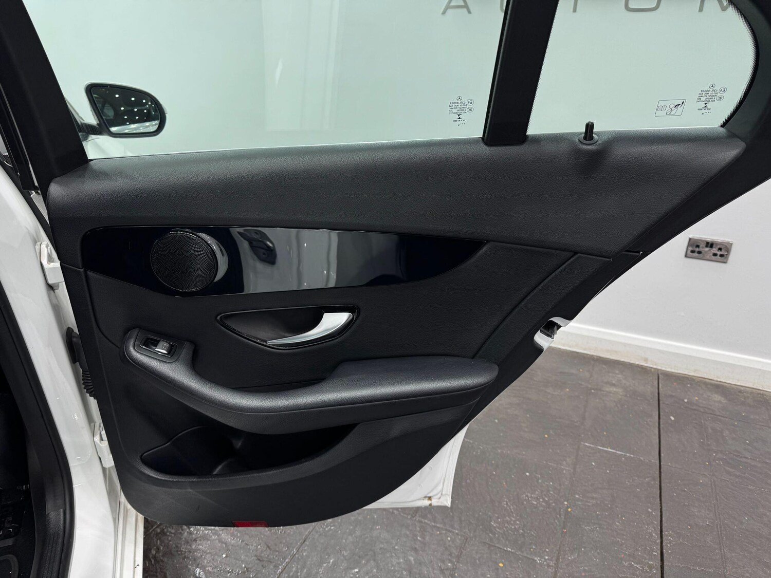 Used Mercedes-Benz C Class 2018 for sale - 77550229: Photo 59