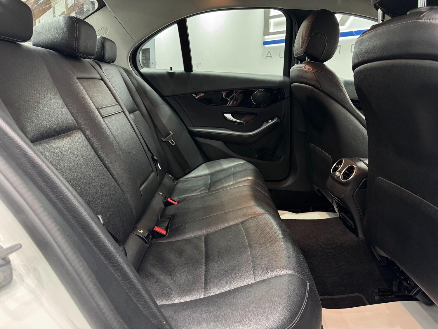 Used Mercedes-Benz C Class 2018 for sale - 77550229: Photo 60