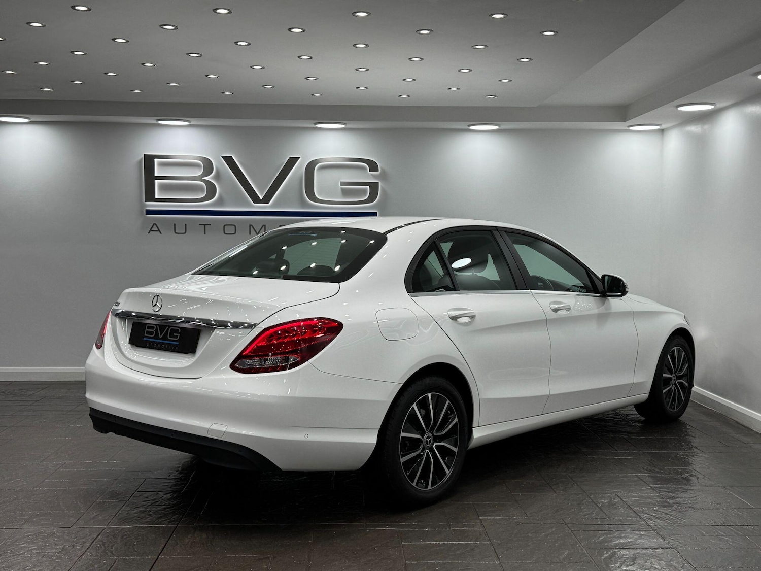 Used Mercedes-Benz C Class 2018 for sale - 77550229: Photo 9