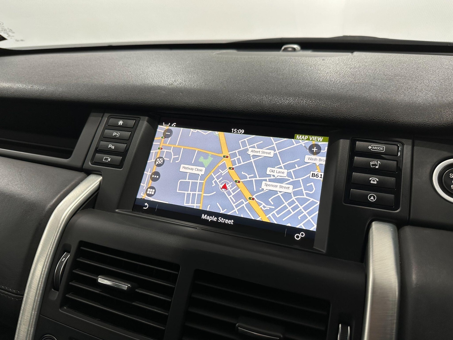 Used Land Rover Discovery Sport 2019 for sale - 76714740: Photo 32