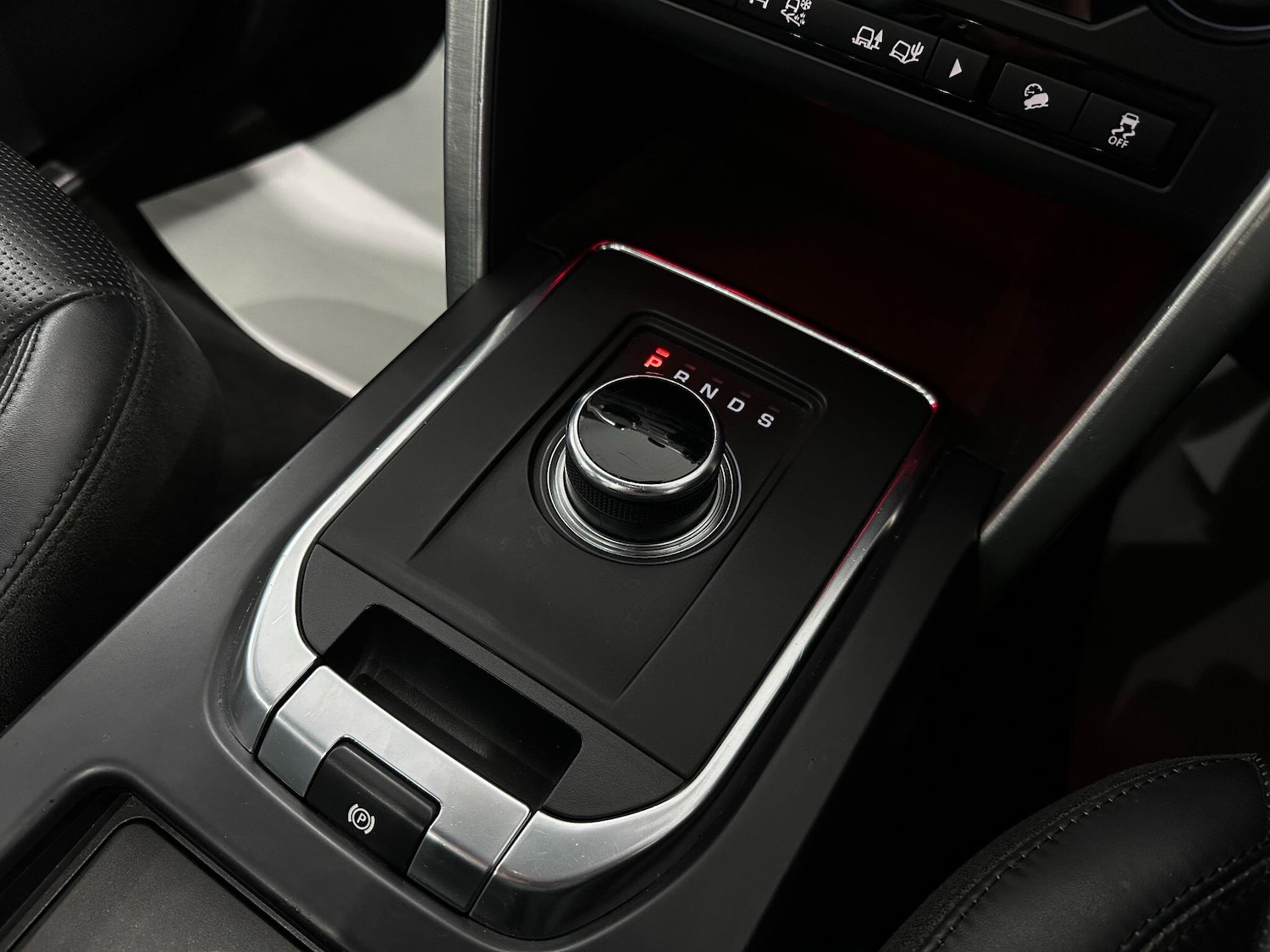 Used Land Rover Discovery Sport 2019 for sale - 76714740: Photo 36