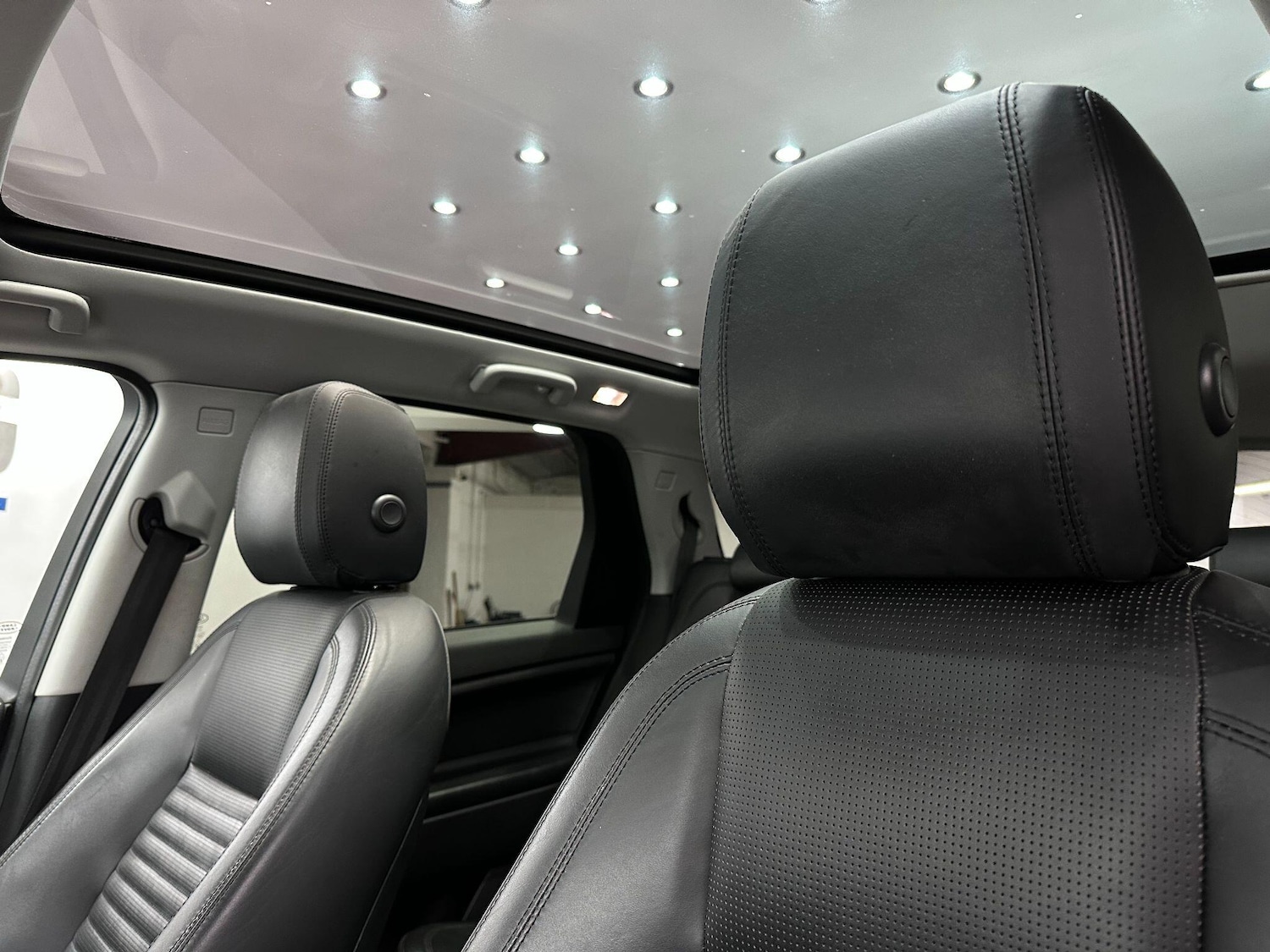 Used Land Rover Discovery Sport 2019 for sale - 76714740: Photo 55