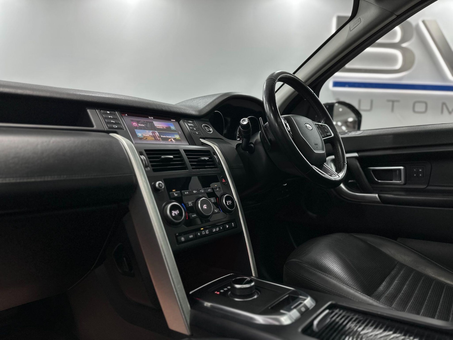 Used Land Rover Discovery Sport 2019 for sale - 76714740: Photo 57