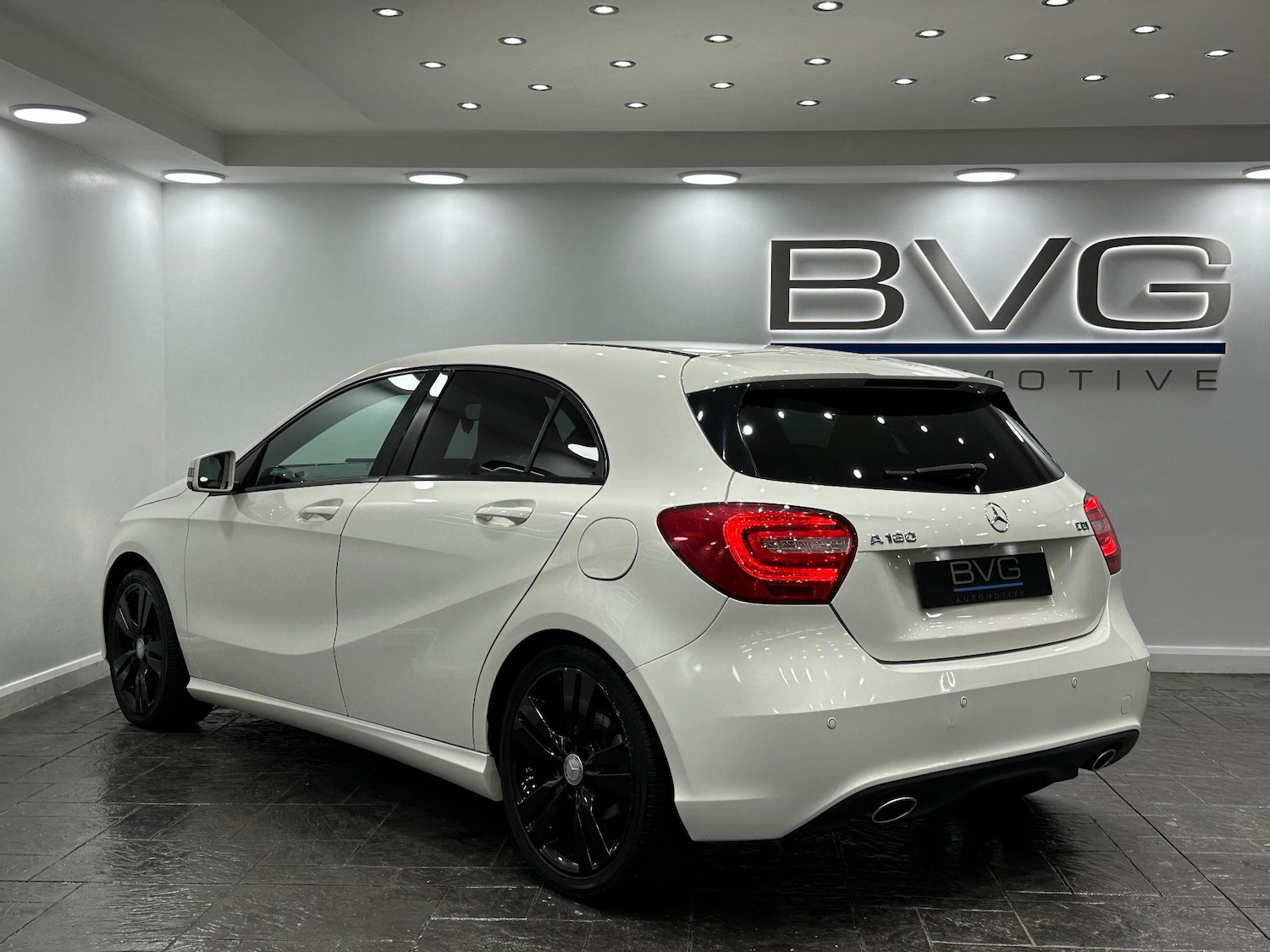 Used Mercedes-Benz A-Class 2014 for sale - 76348832: Photo 9