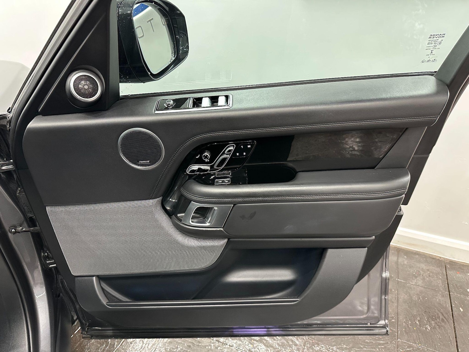 Used Land Rover Range Rover for sale - 77057249: Photo 29