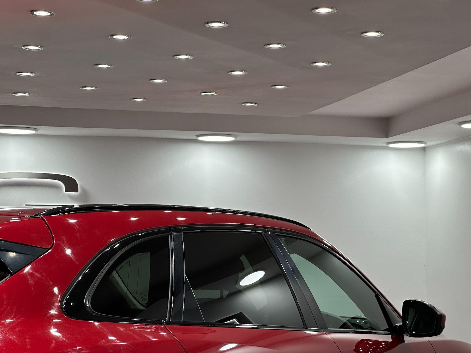 Used Jaguar F-Pace 2016 for sale - 76926797: Photo 23