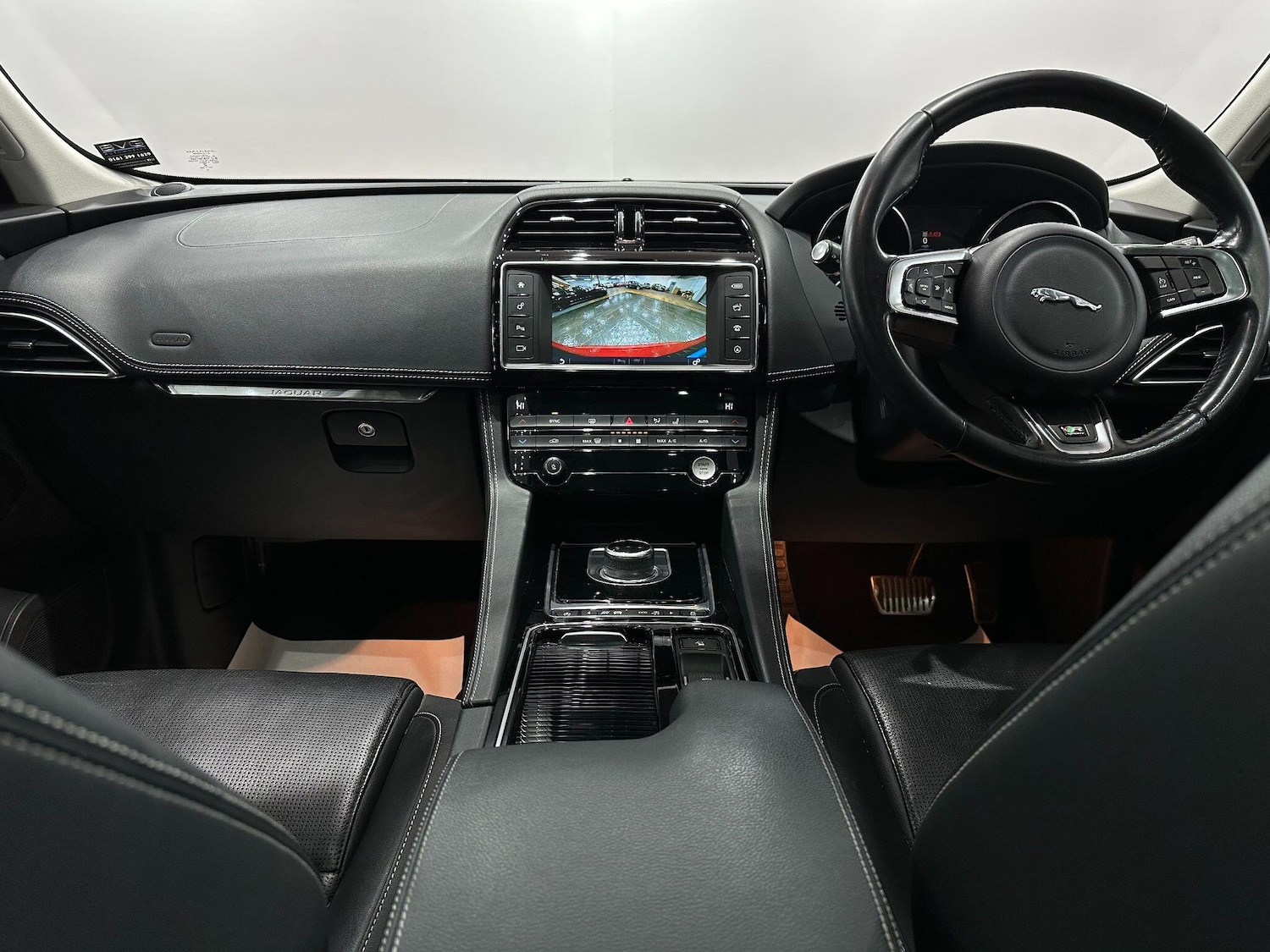 Used Jaguar F-Pace 2016 for sale - 76926797: Photo 26