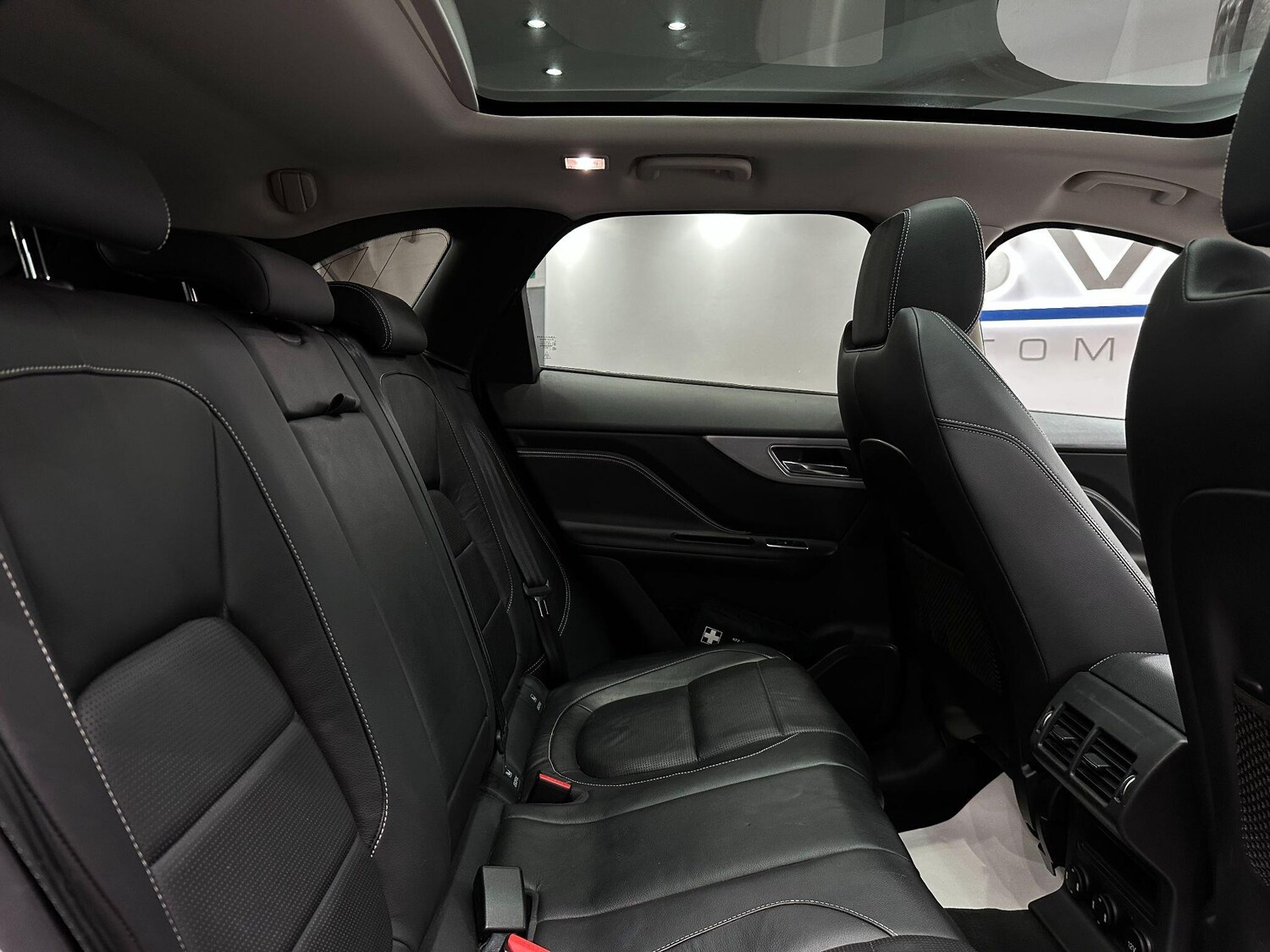 Used Jaguar F-Pace 2016 for sale - 76926797: Photo 58