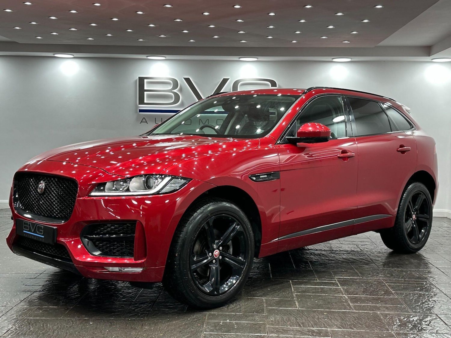 Used Jaguar F-Pace 2016 for sale - 76926797: Photo 6