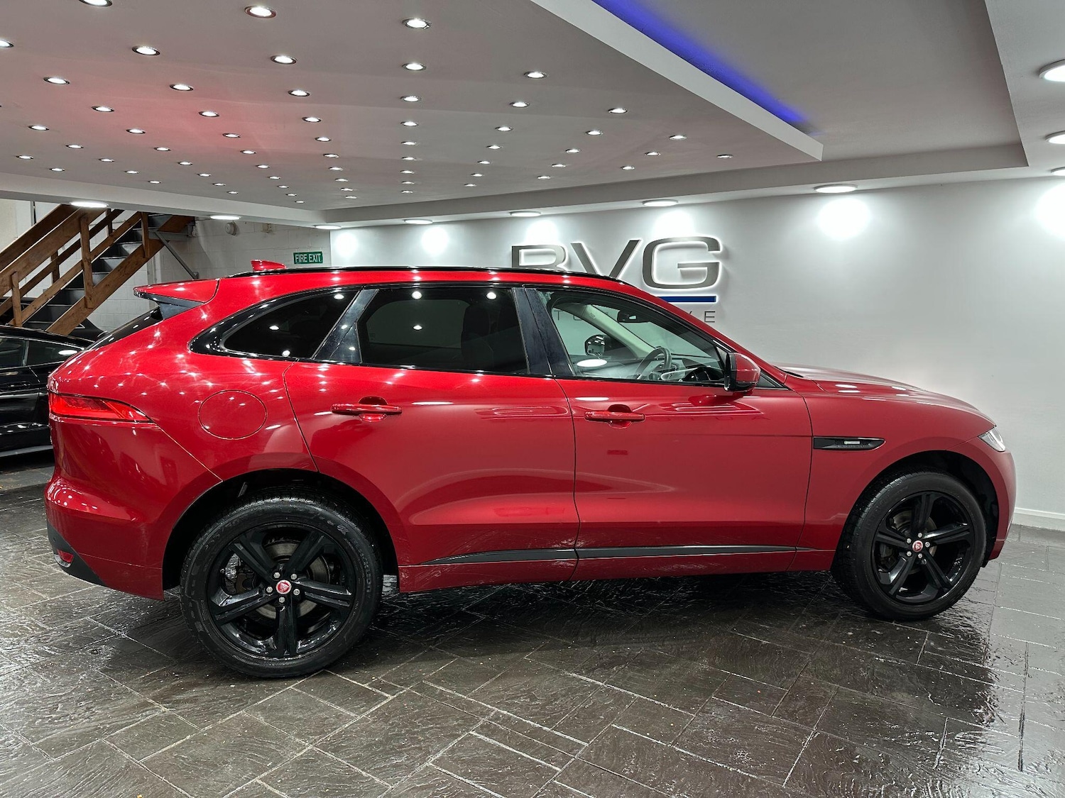 Used Jaguar F-Pace 2016 for sale - 76926797: Photo 8