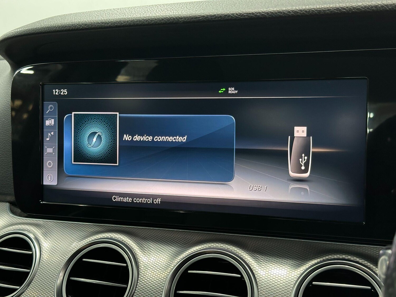 Used Mercedes-Benz E Class 2017 for sale - 76634074: Photo 44