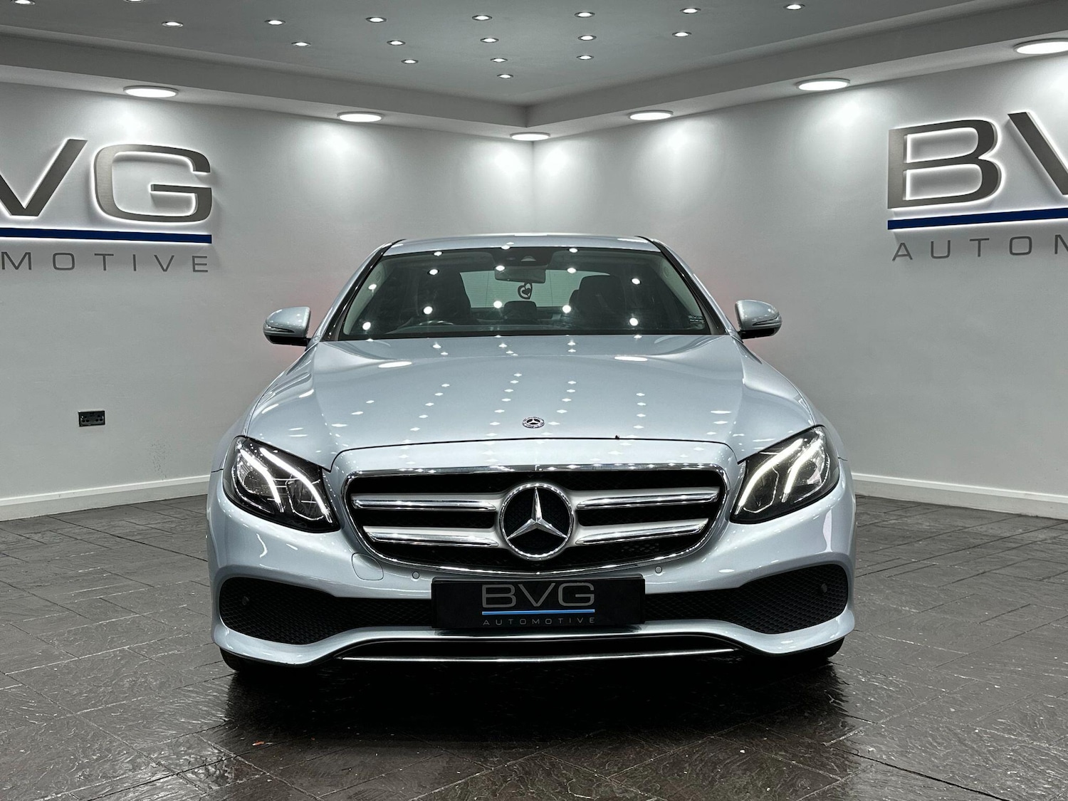 Used Mercedes-Benz E Class 2017 for sale - 76634074: Photo 5