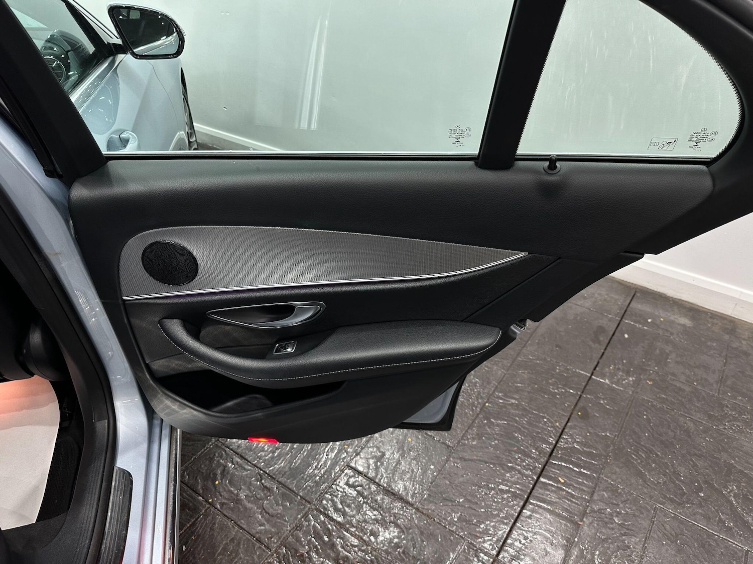 Used Mercedes-Benz E Class 2017 for sale - 76634074: Photo 76