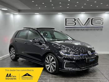 Used Volkswagen Golf 2017 for sale - 75720421: Photo