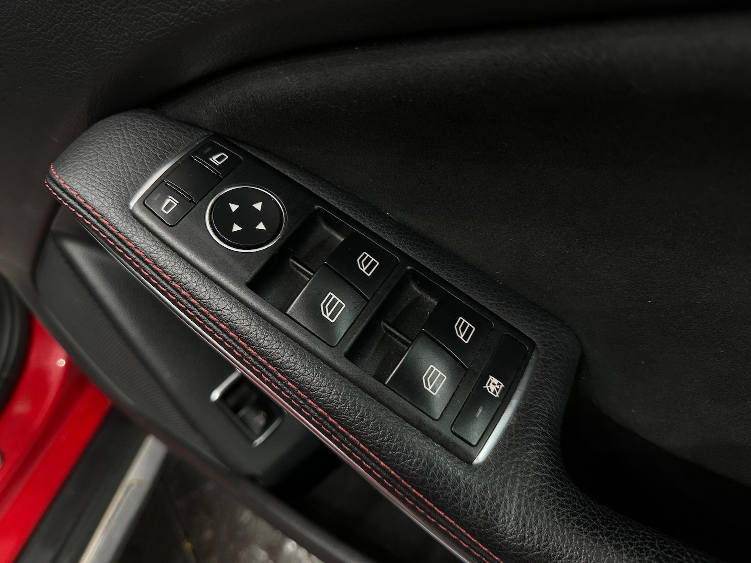 Used Mercedes-Benz GLA 2018 for sale - 76573432: Photo 30