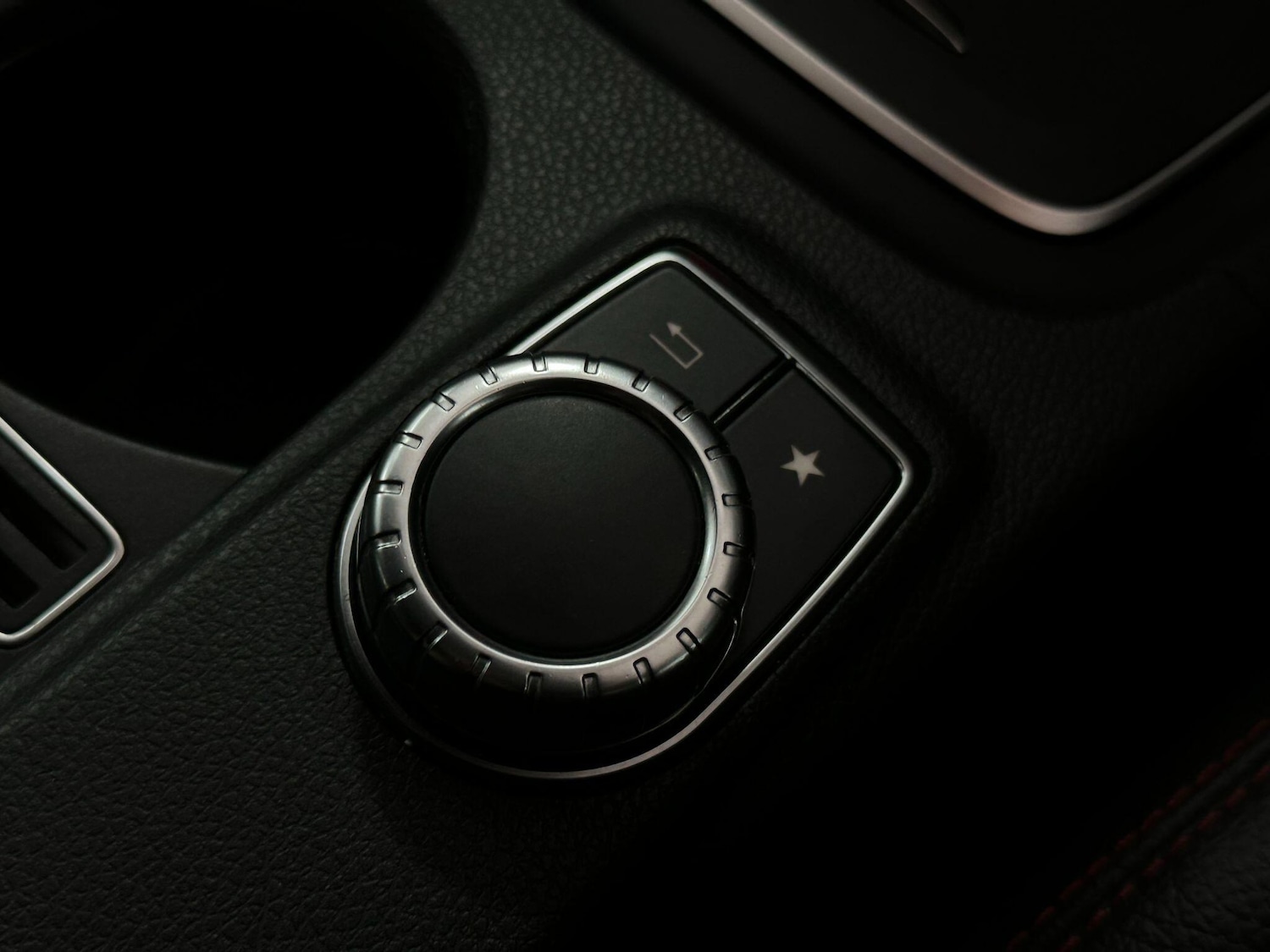 Used Mercedes-Benz GLA 2018 for sale - 76573432: Photo 43