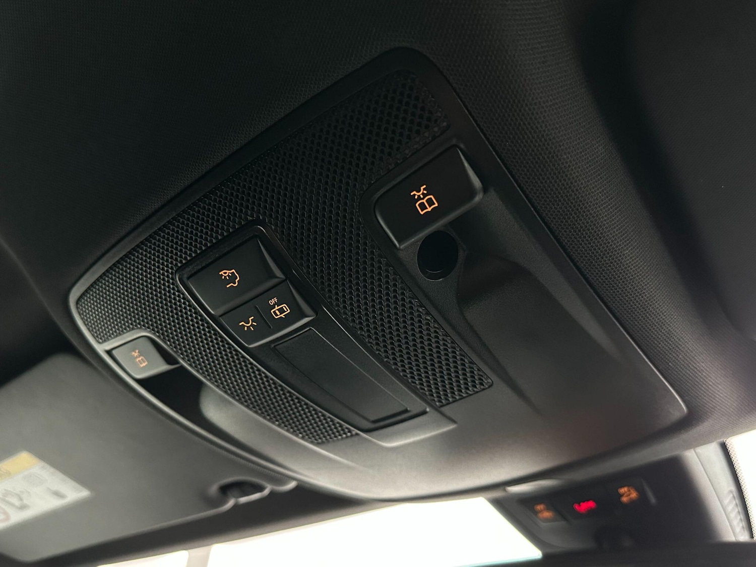 Used Mercedes-Benz GLA 2018 for sale - 76573432: Photo 47