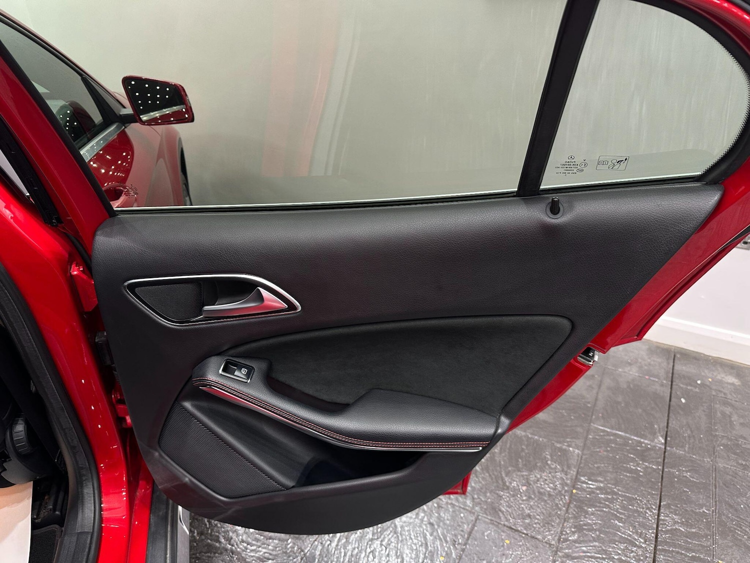 Used Mercedes-Benz GLA 2018 for sale - 76573432: Photo 64