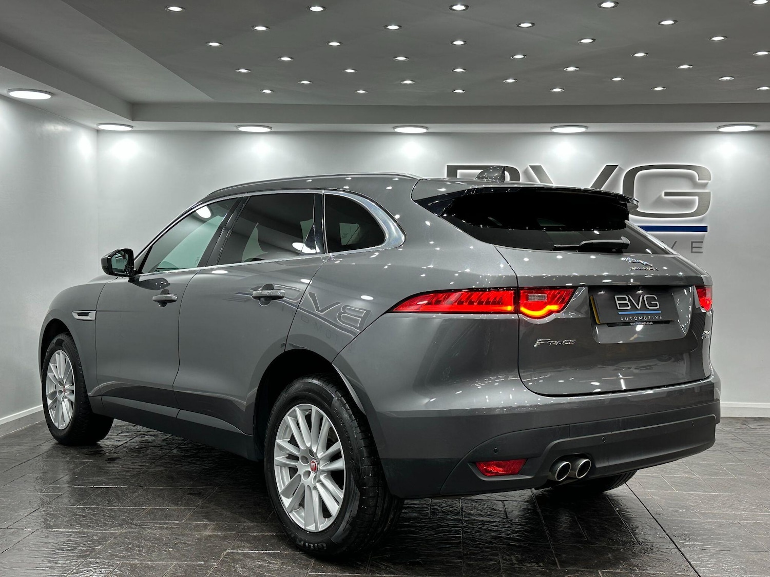Used Jaguar F-Pace 2018 for sale - 76370630: Photo 10