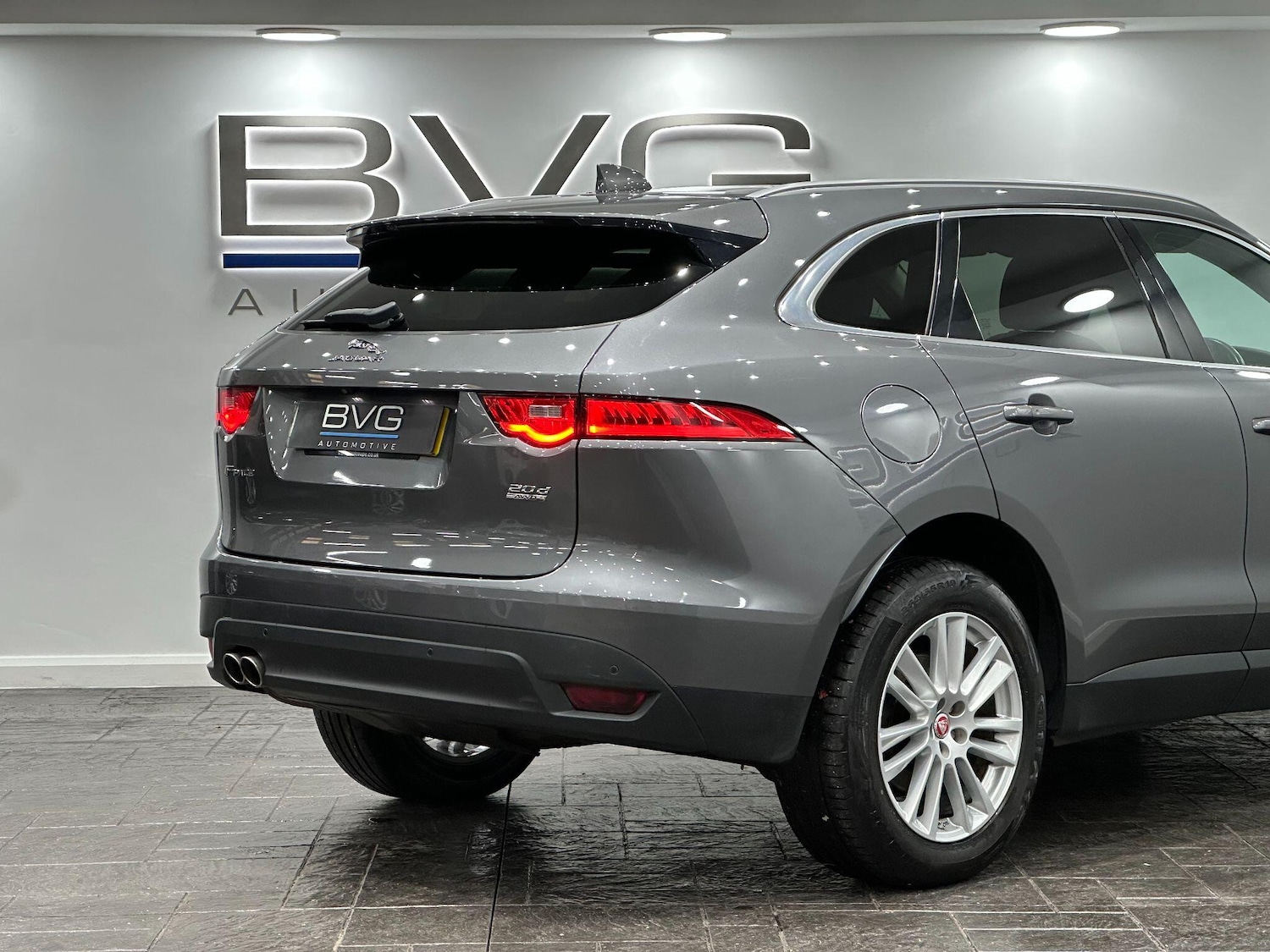 Used Jaguar F-Pace 2018 for sale - 76370630: Photo 16