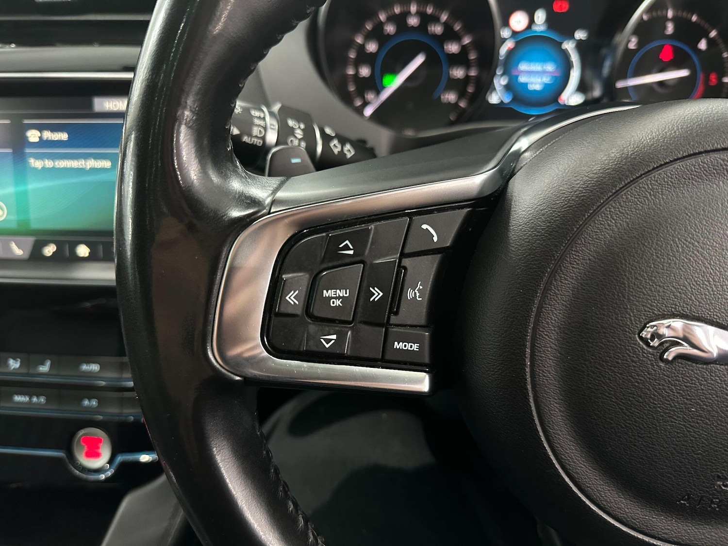 Used Jaguar F-Pace 2018 for sale - 76370630: Photo 52