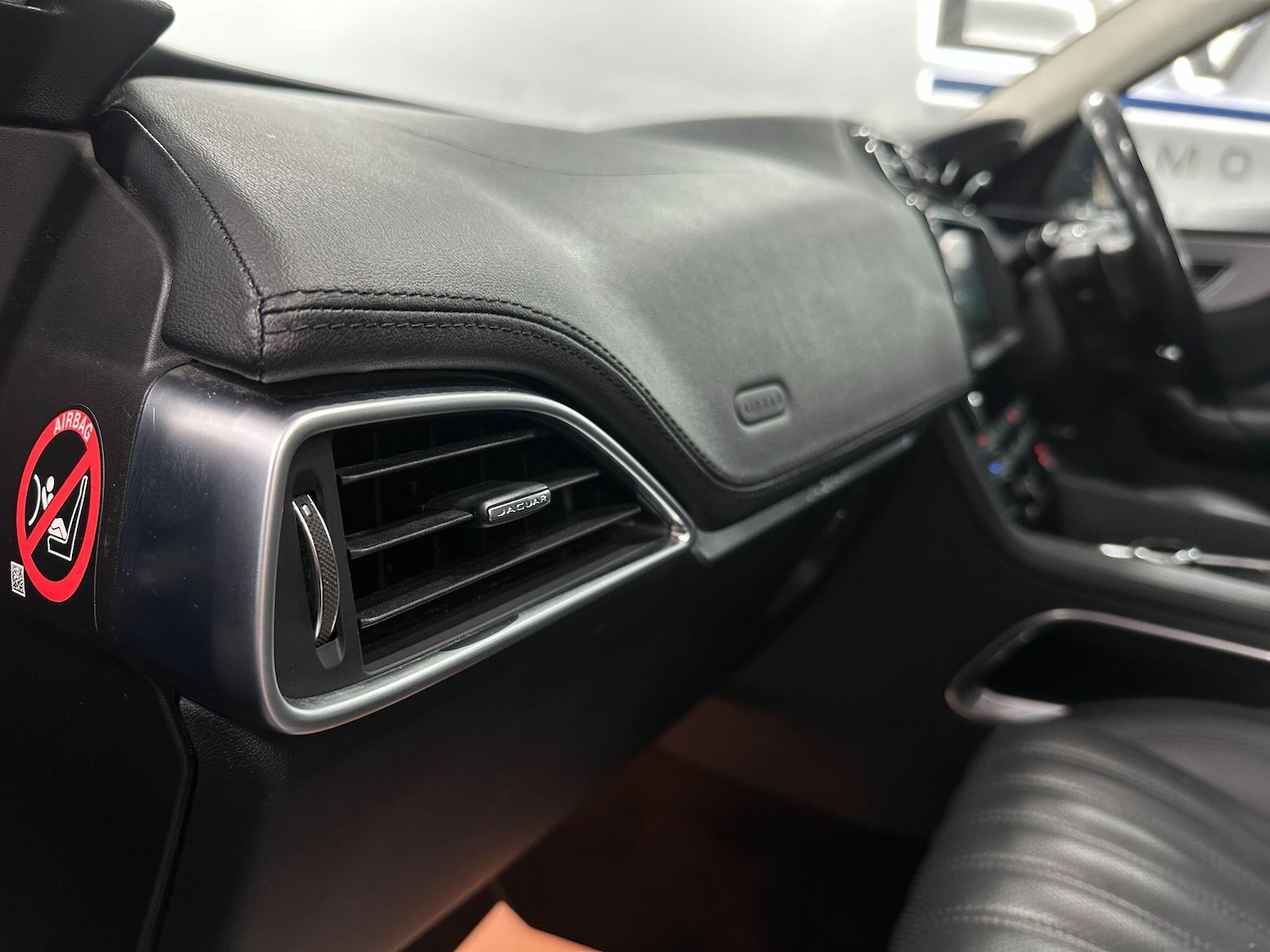 Used Jaguar F-Pace 2018 for sale - 76370630: Photo 58