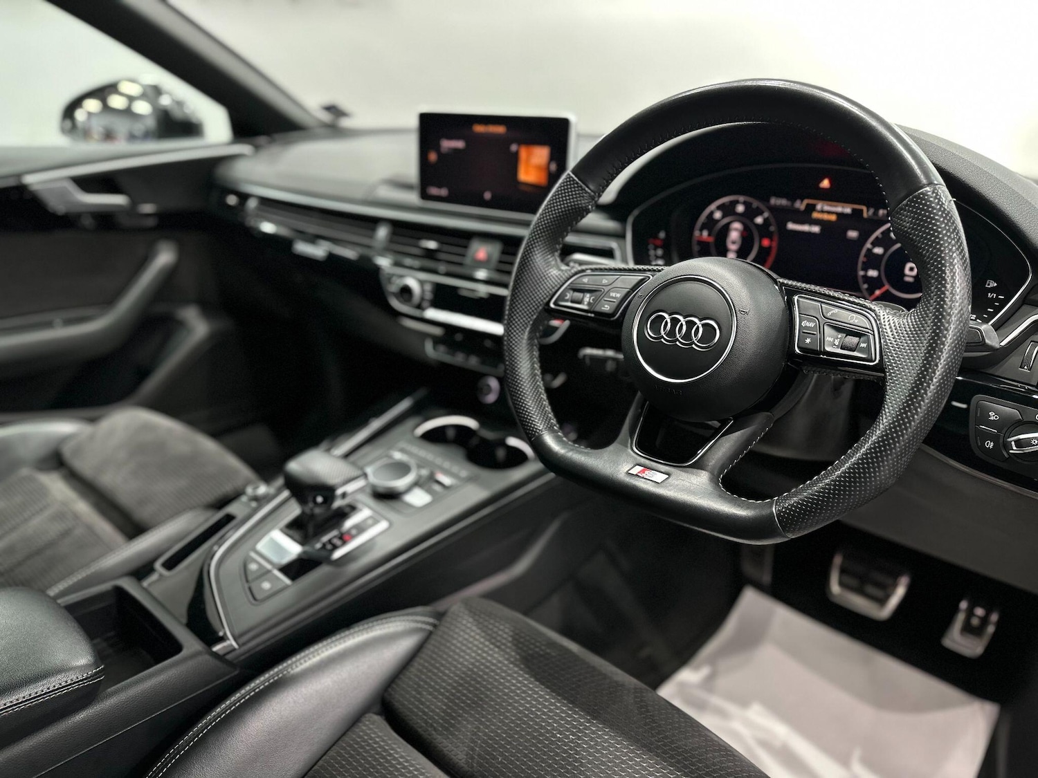 Used Audi A5 for sale - 76998935: Photo 25