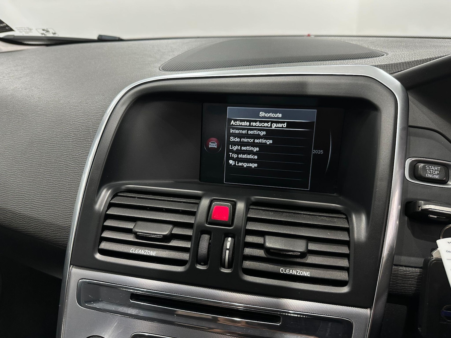 Used Volvo XC60 2016 for sale - 76109907: Photo 39