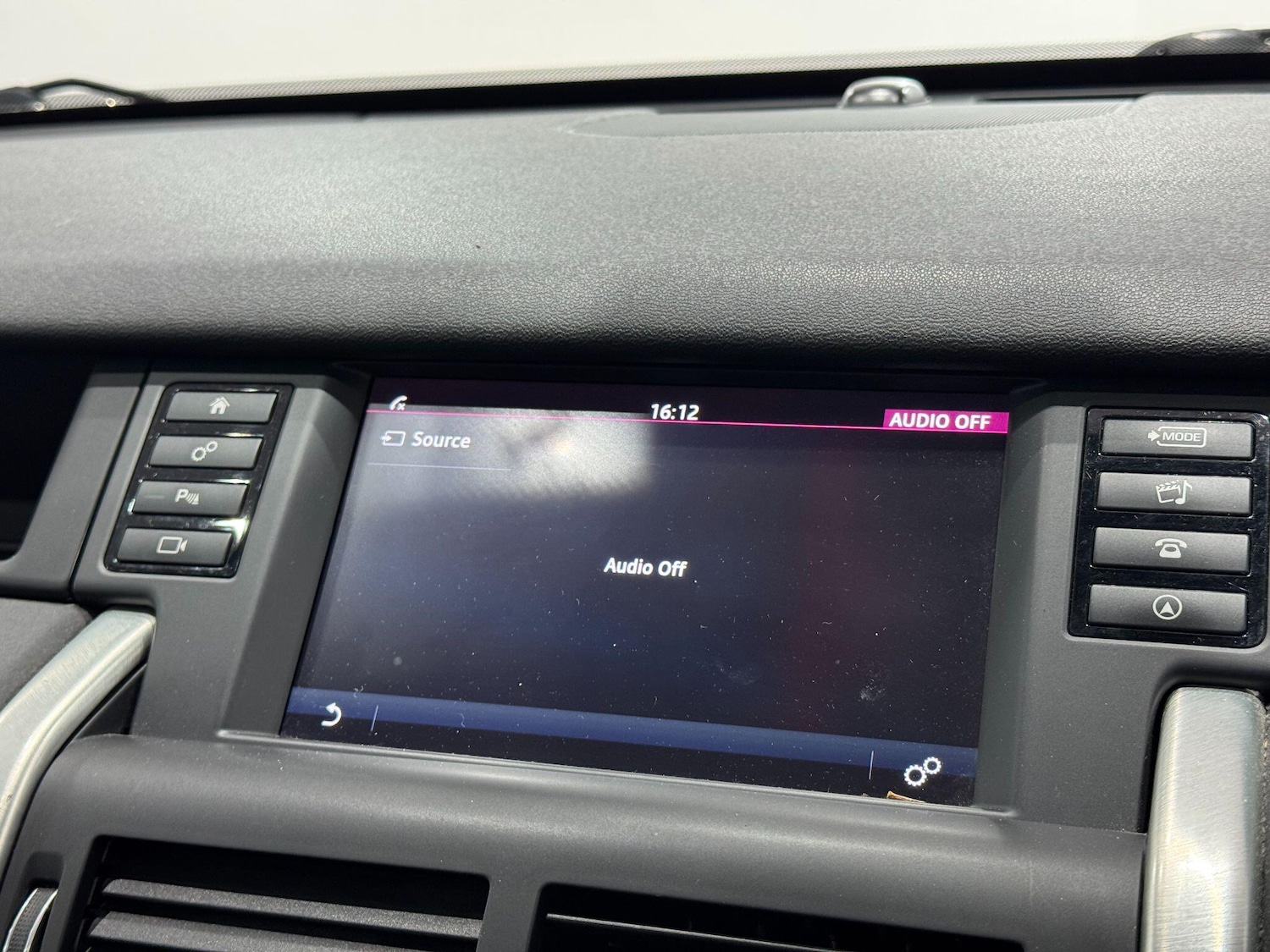 Used Land Rover Discovery Sport 2017 for sale - 77314802: Photo 34