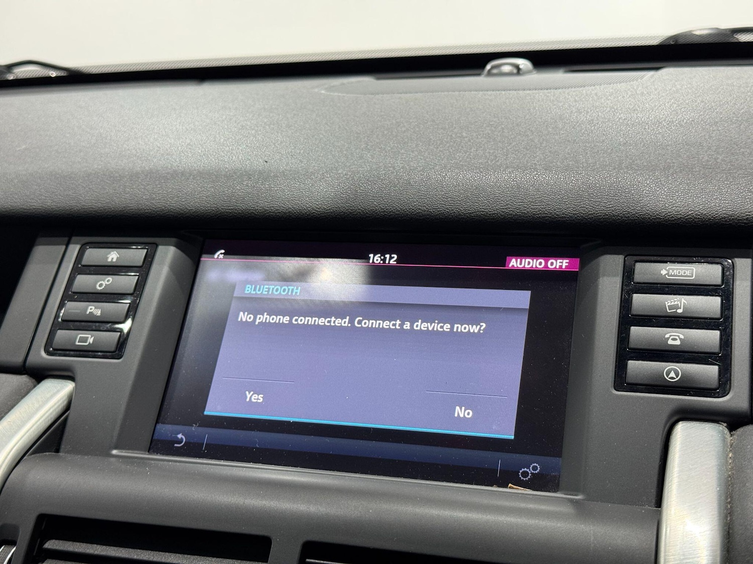 Used Land Rover Discovery Sport 2017 for sale - 77314802: Photo 35