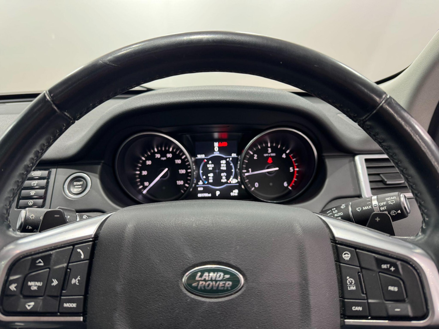 Used Land Rover Discovery Sport 2017 for sale - 77314802: Photo 44